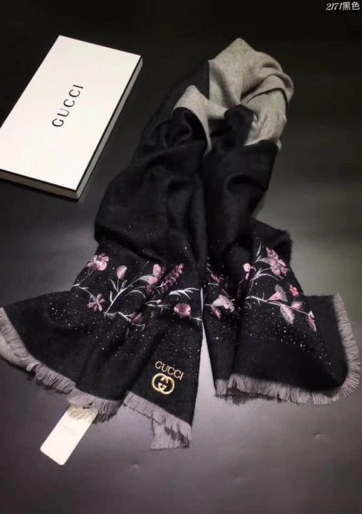 GG 2018 Women Scarves