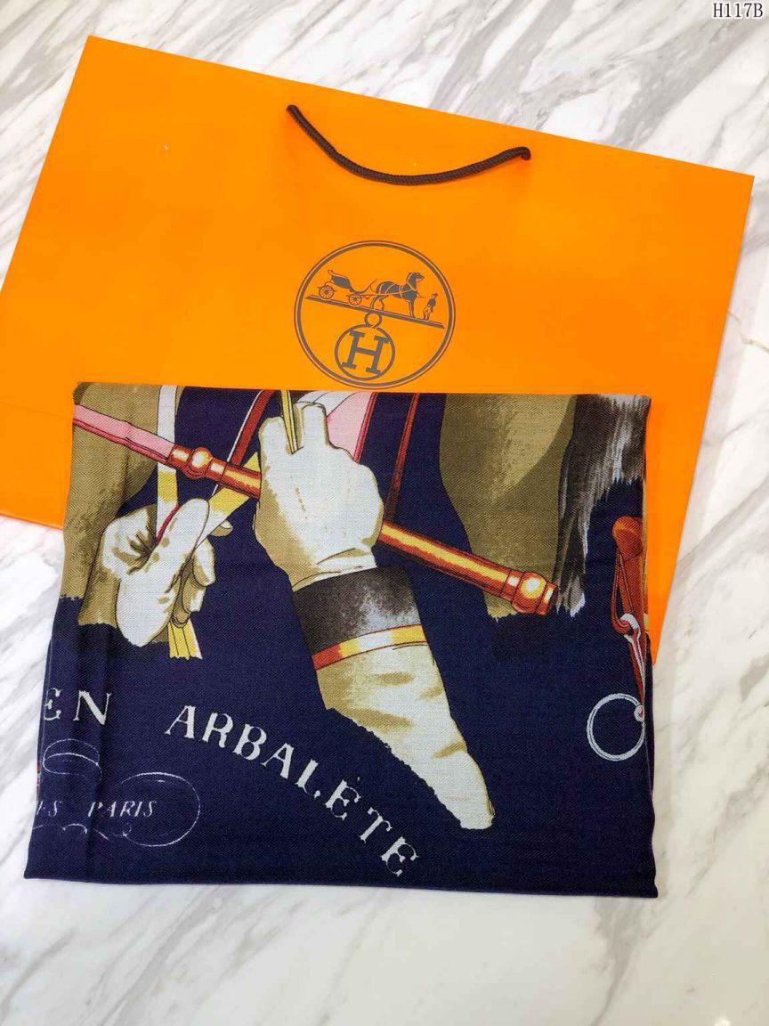 Hermes Women Scarves