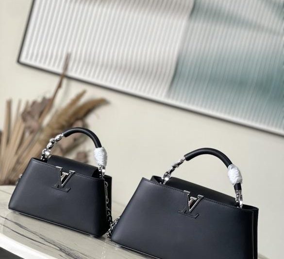 LV Replica Bags Hat M24706 22x12x8cm