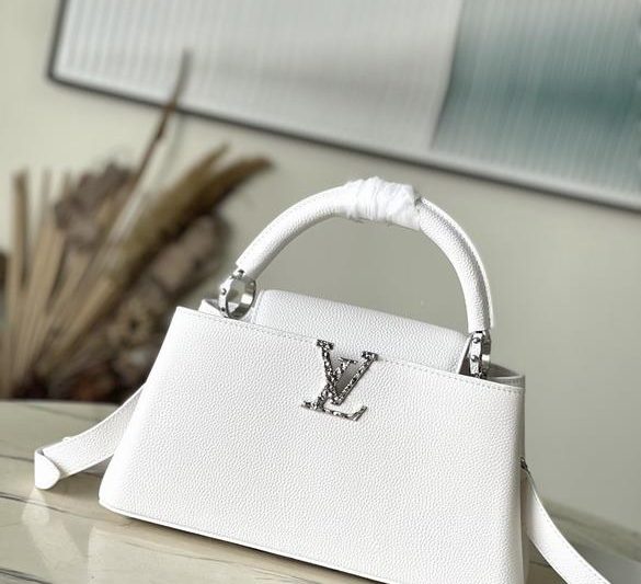LV Replica Bags Hat M24671 33x19x9cm