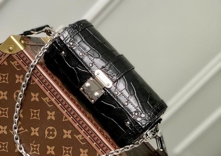 LV Replica Bags Papillon Trunk M57835鳄鱼纹克19x9x9cm
