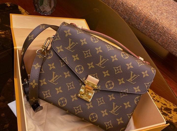 LV Replica Bags Pochette Metis M44875 25x19x9cm