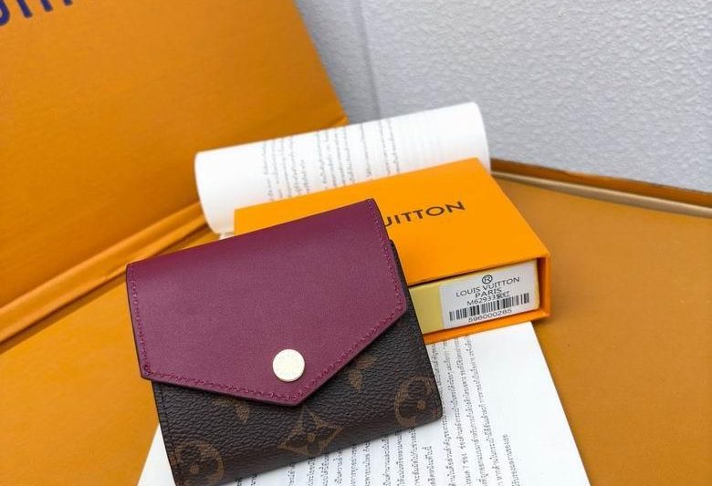 LV Replica Bags M62933  1