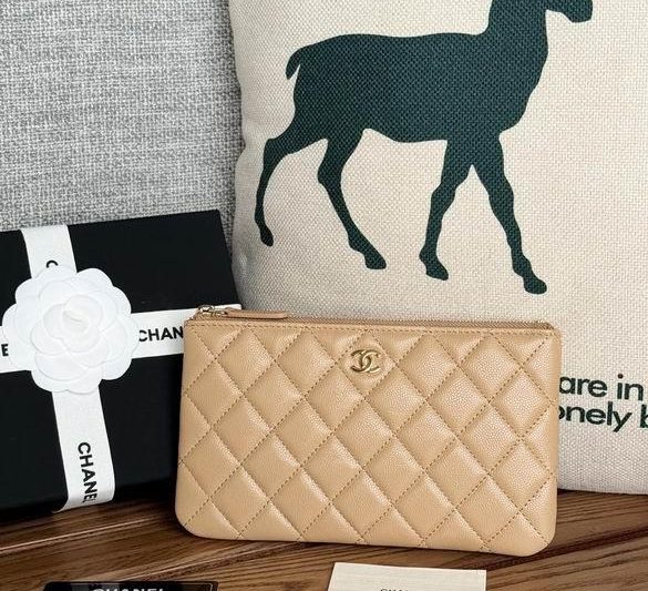 Chanel Replica Bags A 20X12.2X1cm YG 4