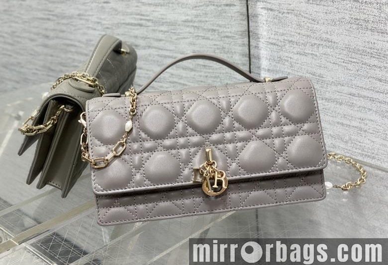 Dior Replica Bags 0604 21x11x5cm wo