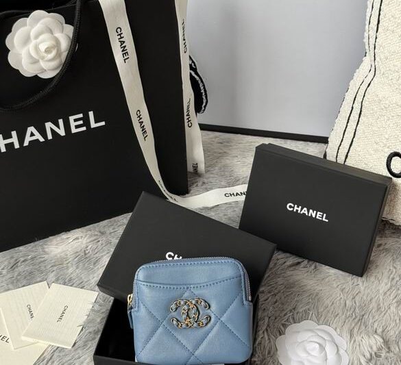 Replica Chanel Bags AP2136 11X9.5X1.5cm YG 9