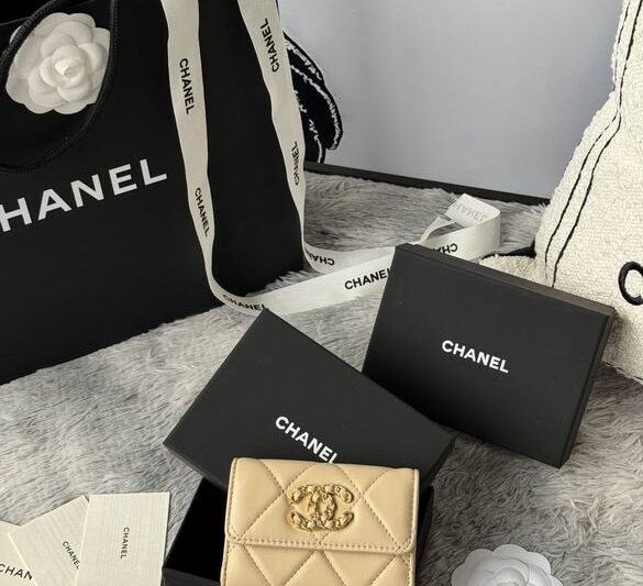 Replica Chanel Bags AP1840 11X8.5X3cm YG 4