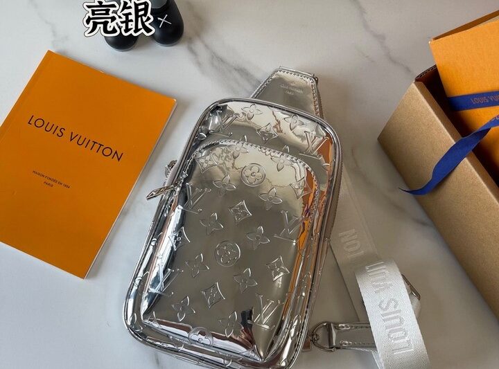 1:1 Replica Louis Vuitton Bags Avenue M11703 16x33x5.7cm ss1